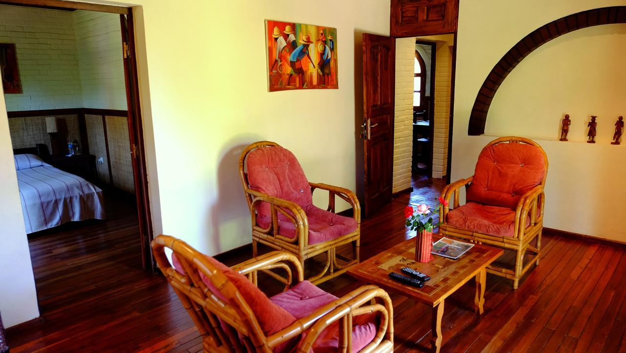 אנטסירבה Eco Lodge Les Chambres Du Voyageur מראה חיצוני תמונה
