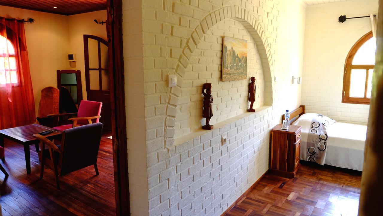 אנטסירבה Eco Lodge Les Chambres Du Voyageur מראה חיצוני תמונה