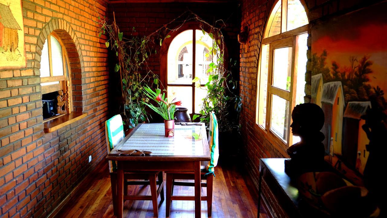 אנטסירבה Eco Lodge Les Chambres Du Voyageur מראה חיצוני תמונה